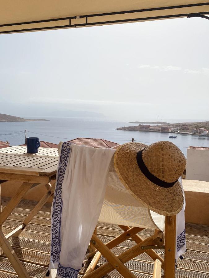 Marina Castellana Studios II Chalki Town Exterior foto