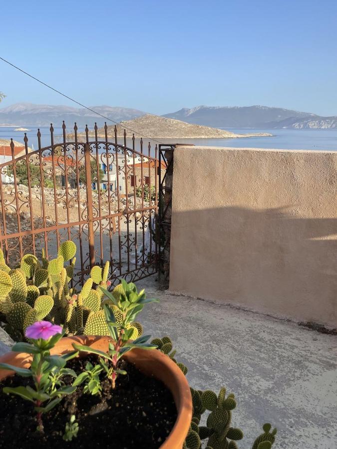 Marina Castellana Studios II Chalki Town Exterior foto